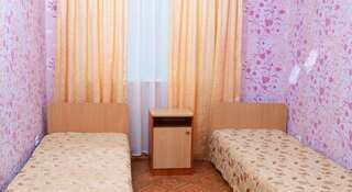 Гостиница Гостевой Дом Эдем Солнечногорское Бюджетный двухместный номер с 2 отдельными кроватями-1